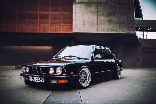 887514 (a): :2880x1920